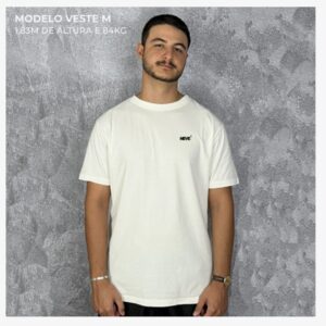Camiseta Basic Lisa Off-White NEVE