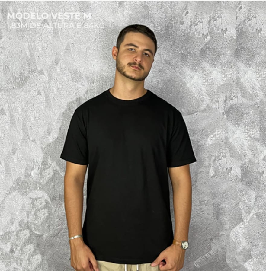 Camiseta Basic Lisa Preta