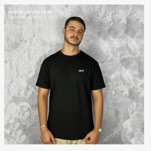 Camiseta Basic Lisa Preta NEVE